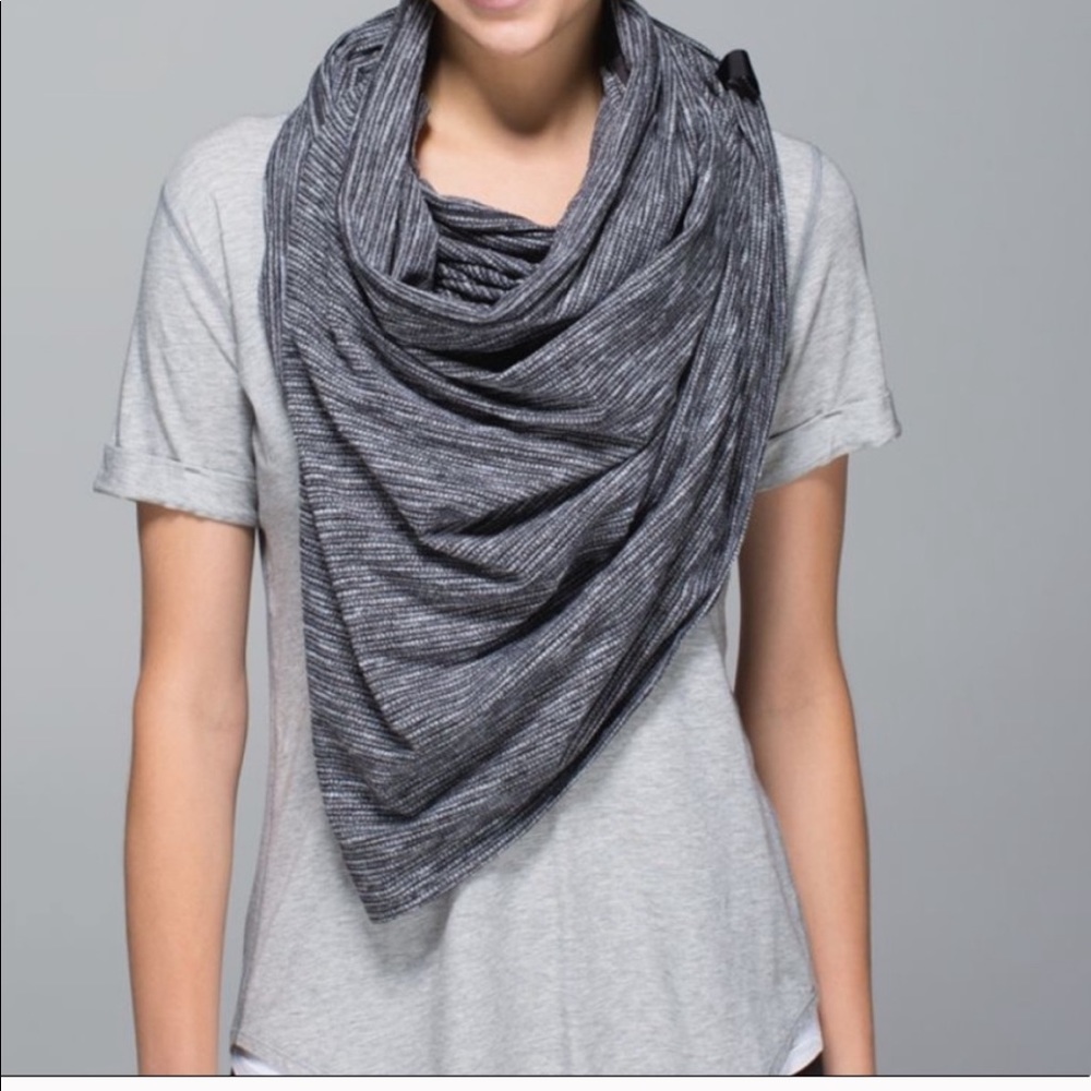 Lululemon Vinyasa Scarf